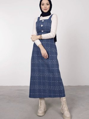 Düğmeli Jile Tesettür Elbise Düğmeli Jile Tesettür Elbise