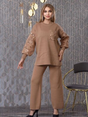 Kolları Pullu İkili Triko Takım