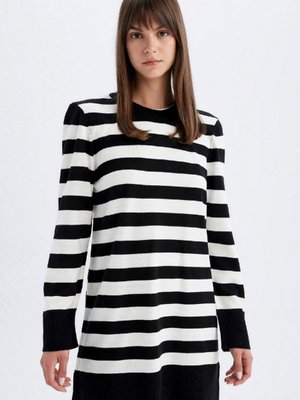 Regular Fit Bisiklet Yaka Çizgili Yırtmaçlı Uzun Kollu Triko Kazak Tunik Z9007az24au