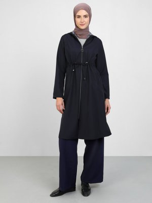 Lacivert Trençkot