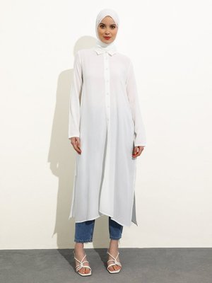 Yanları Yırtmaçlı Uzun Boy Viskon Tunik Off White Yanları Yırtmaçlı Uzun Boy Viskon Tunik Off White