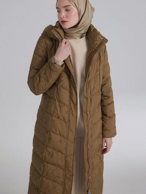 Desenli Kaz Tüyü Kaban Olive