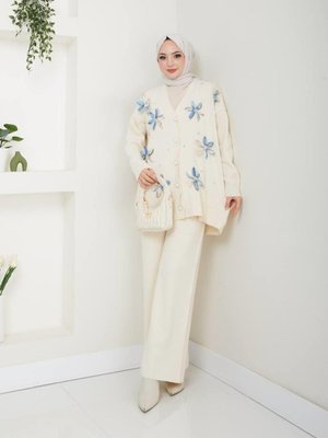 Çiçekli Hırka Pantolon İkili Triko Takım Tesettür Kombin