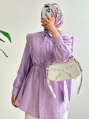 Pile Detaylı Önü Gizli Düğmeli Bel Bağlamalı Gömlek