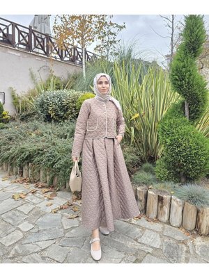 Krem Kapitone Etekli Takım Tesettür