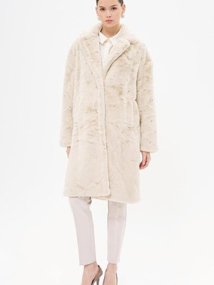 Ekru Taş Detaylı Peluş Kaban Ekru Taş Detaylı Peluş Kaban