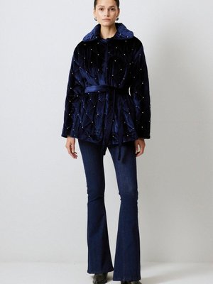 Taş Detaylı Kapitone Mont