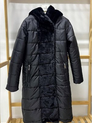 Siyah Kürk Detaylı Mont Siyah Kürk Detaylı Mont