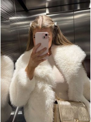 Beyaz Yumşak Premium Kürk Mont Beyaz Yumşak Premium Kürk Mont
