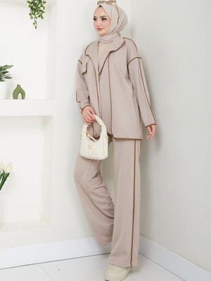 Bej Biyeli Scuba Kumaş Ceketli Pantolonlu Takım Bej Biyeli Scuba Kumaş Ceketli Pantolonlu Takım