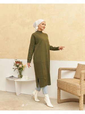 Yarım Balıkçı Reglan Kol Triko Tunik