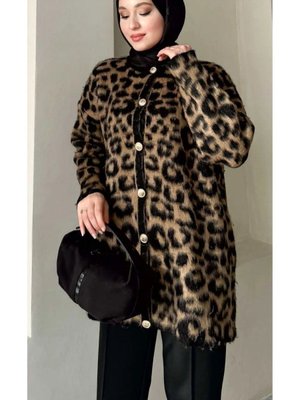 Leopar Desenli Yumoş Triko Hırka
