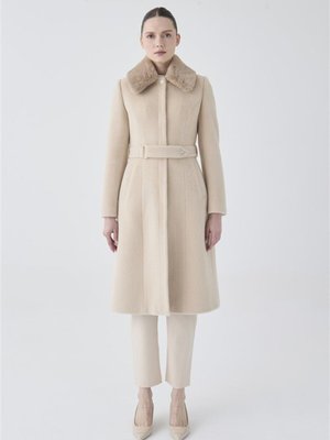 Yaka Kürk Kemerli Angora Kaban