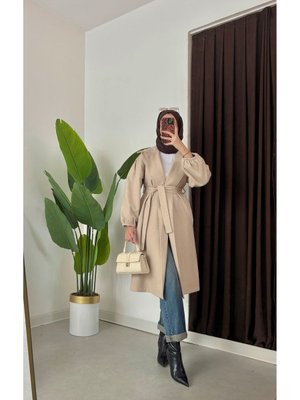 Kolları Büzgülü Seyyar Kuşaklı Oversize Kesim Bornoz Tip Kaşe Kaban Kolları Büzgülü Seyyar Kuşaklı Oversize Kesim Bornoz Tip Kaşe Kaban