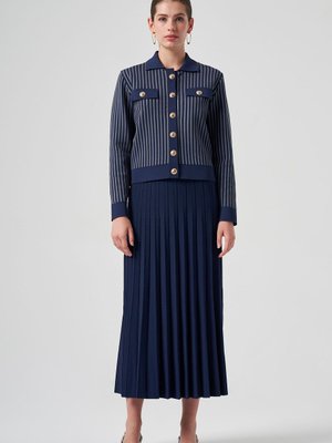 Merserize Triko Çizgili Hırka Etek Takım Lacivert