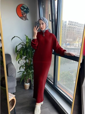 Oversize Bol Kesim Fermuar Yaka Fitilli Triko Elbise