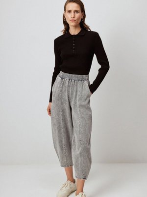 Beli Lastikli Yıkamalı Pantolon Beli Lastikli Yıkamalı Pantolon