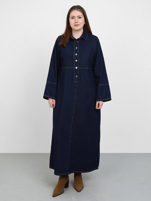 Koyu Lacivert Büyük Beden Düğmeli Cepli Denim Elbise Koyu Lacivert Büyük Beden Düğmeli Cepli Denim Elbise