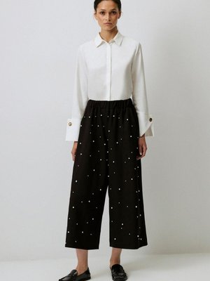 İnci Detaylı Culetta Pantolon İnci Detaylı Culetta Pantolon