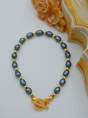 Siyah Arpa İnci Bileklik