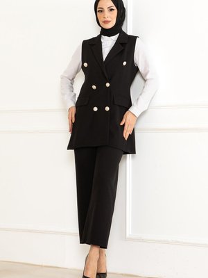 Siyah Düğme Detaylı İkili Takım Siyah Düğme Detaylı İkili Takım