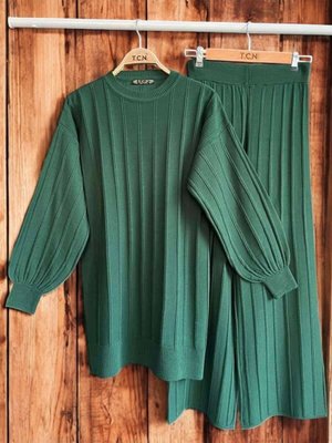 Şahin Çizgili Takım