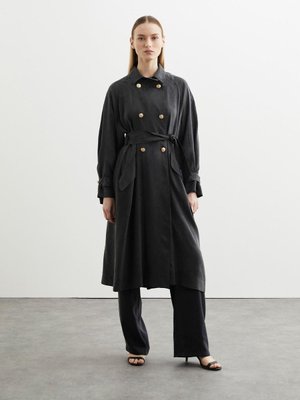 Prıme Taşlanmış Ipek Trençkot Siyah