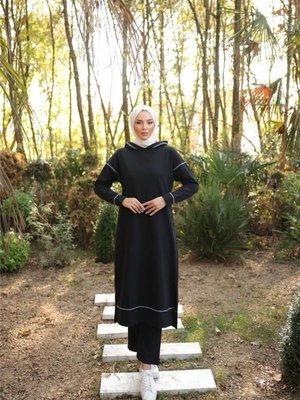 Kapüşonlu Uzun Sweat Pantolon İkili Eşofman Takımı Siyah Kapüşonlu Uzun Sweat Pantolon İkili Eşofman Takımı Siyah