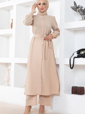 Bej Yırtmaç Detaylı Takım Bej Yırtmaç Detaylı Takım