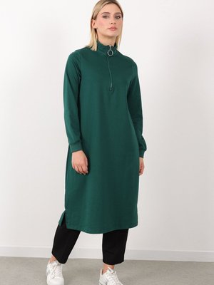 Kado Dik Yaka Fermuarlı Büyük Beden Rahat Kalıp Tunik Kado Dik Yaka Fermuarlı Büyük Beden Rahat Kalıp Tunik