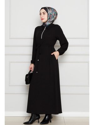 Siyah Beli Tünelli Fermuarlı Cepli Elbise Siyah Beli Tünelli Fermuarlı Cepli Elbise