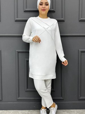 Nervür Dikim Aksesuar Detaylı Tunik Ekru