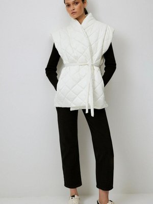 Belden Bağlamalı Kapitone Yelek