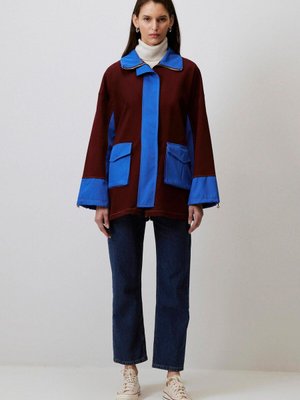 Yanı Büzgü Detaylı Kontrast Ceket