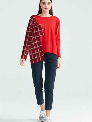 Ekose Desen Geçişli Kırmızı Triko Bluz Ekose Desen Geçişli Kırmızı Triko Bluz