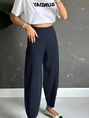 Lacivert Yüksek Bel Krep Kumaş Balon Pantolon Lacivert Yüksek Bel Krep Kumaş Balon Pantolon