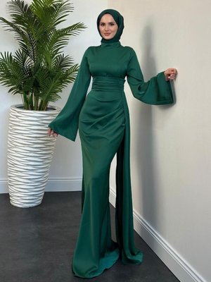 Arabella Pelerinli Saten Balık Abiye Elbise Zümrüt