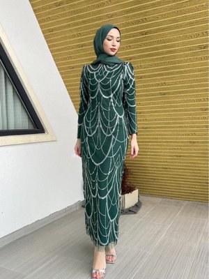 Ağ Desenli Simli Pırıltılı Abiye Elbise Zümrüt Ağ Desenli Simli Pırıltılı Abiye Elbise Zümrüt