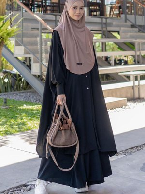 Siyah Parçalı Ferace Takım Etek Uzun Tunik Hac Ve Umre Kıyafeti