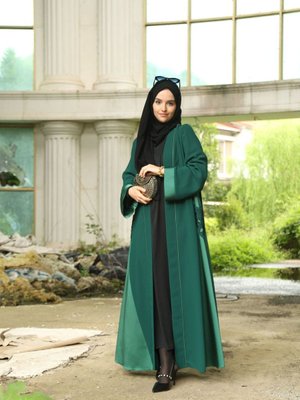 Zümrüt Abaya