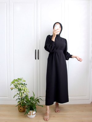 Siyah Krep Elbise Siyah Krep Elbise