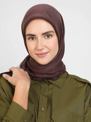 Kahverengi Eşarp Kahverengi Eşarp