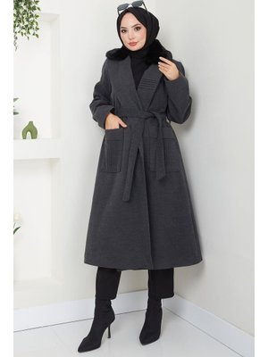 Antrasit Yakası Kürklü Nervür Detaylı Kaşe Kaban Antrasit Yakası Kürklü Nervür Detaylı Kaşe Kaban