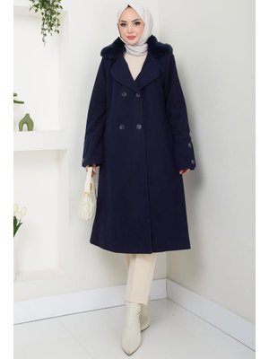 Lacivert Yakası Kürk Detaylı Kaşe Kaban Lacivert Yakası Kürk Detaylı Kaşe Kaban