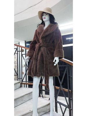Açık Kahve Yaka Ve Kollar Kürklü İçi Nubuk Kemerli Kürk Kaban