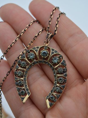 Gri Black Diamond Nal Kolye