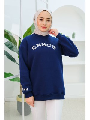 Lacivert Nakış Detaylı Oversize Sweat Lacivert Nakış Detaylı Oversize Sweat