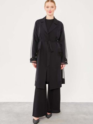 Siyah Tüy Detaylı Şifon İçli Üçlü Takım