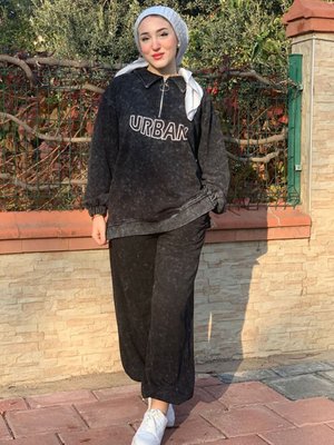 Siyah Tuniği Fermuarlı Spor Takım Siyah Tuniği Fermuarlı Spor Takım