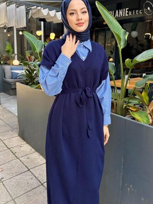 Poplin Detaylı Triko Elbise Lacivert Poplin Detaylı Triko Elbise Lacivert